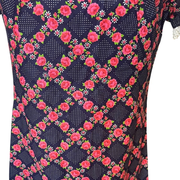 Vintage Handmade Floral Maxi Dress / Cottage & Prairiecore with Lace Trim Detail - Picture 4 of 8